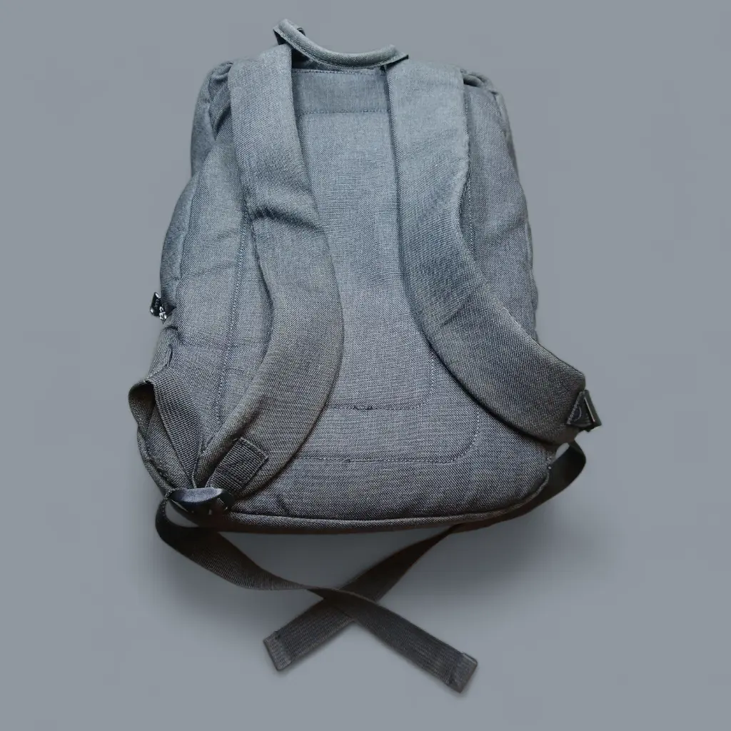 Mochila Lenovo (2).webp